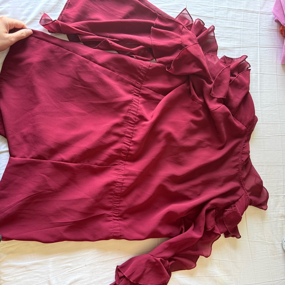 PrettyLittleThing Burgundy Ruffle Blouse - Picture 2 of 2